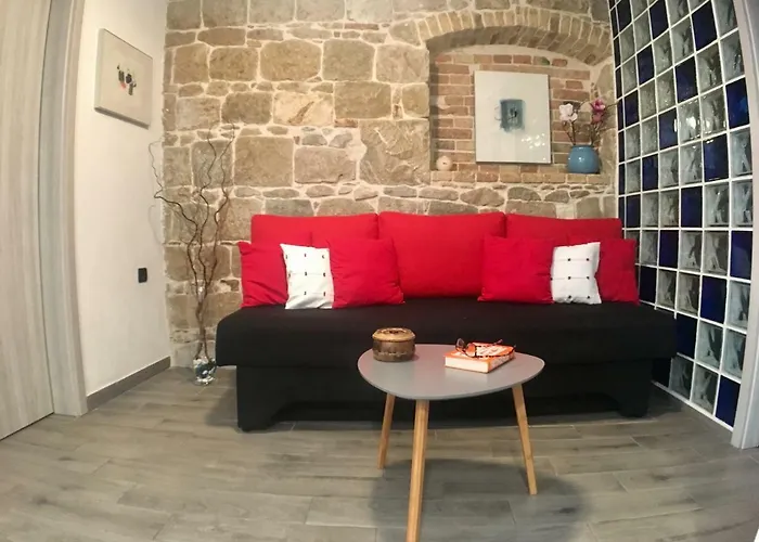 Plaza Stone 스플리트